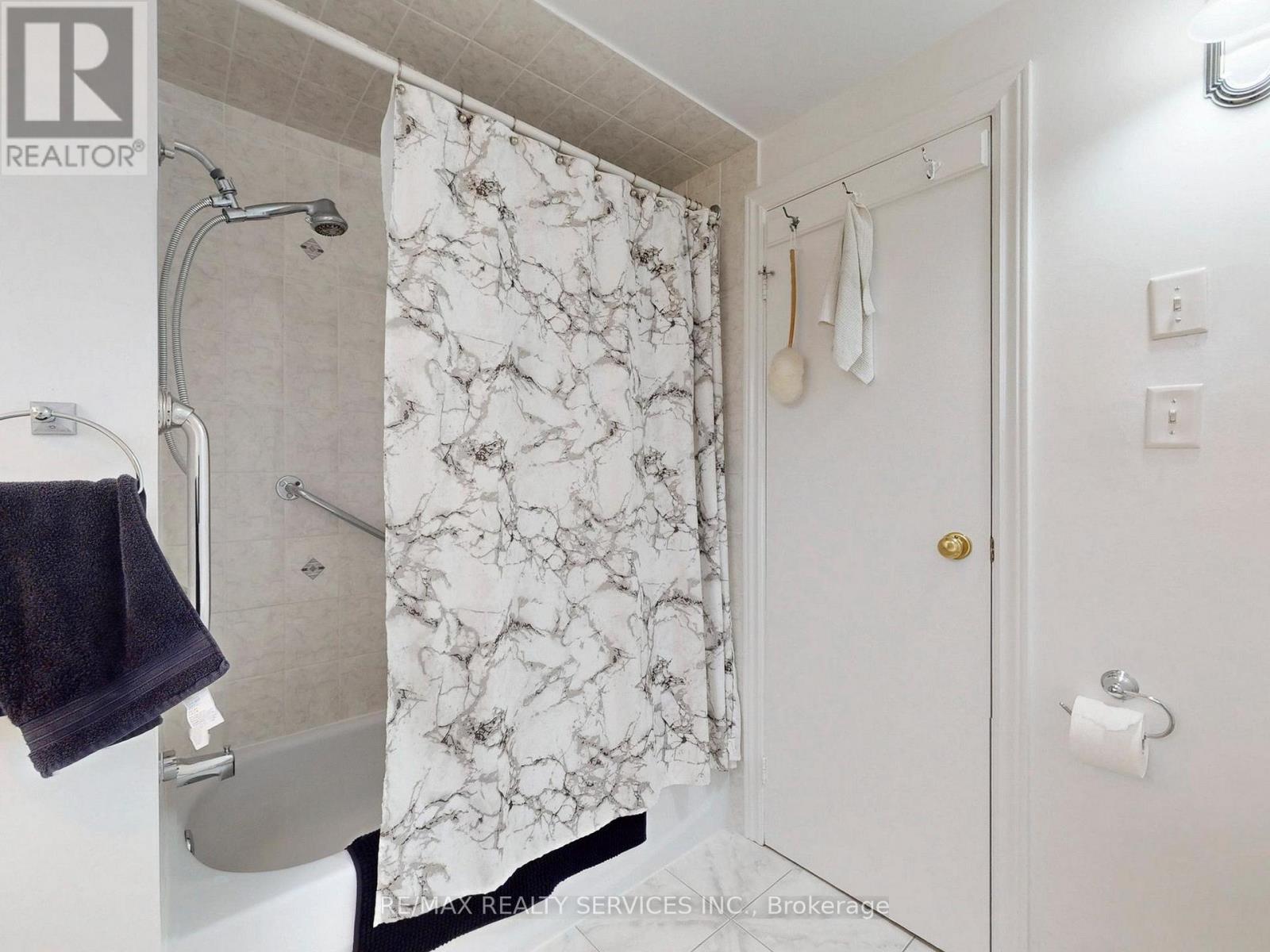 16 Grassington Crescent, Brampton (Northgate), Ontario  L6S 1Z6 - Photo 32 - W12886772