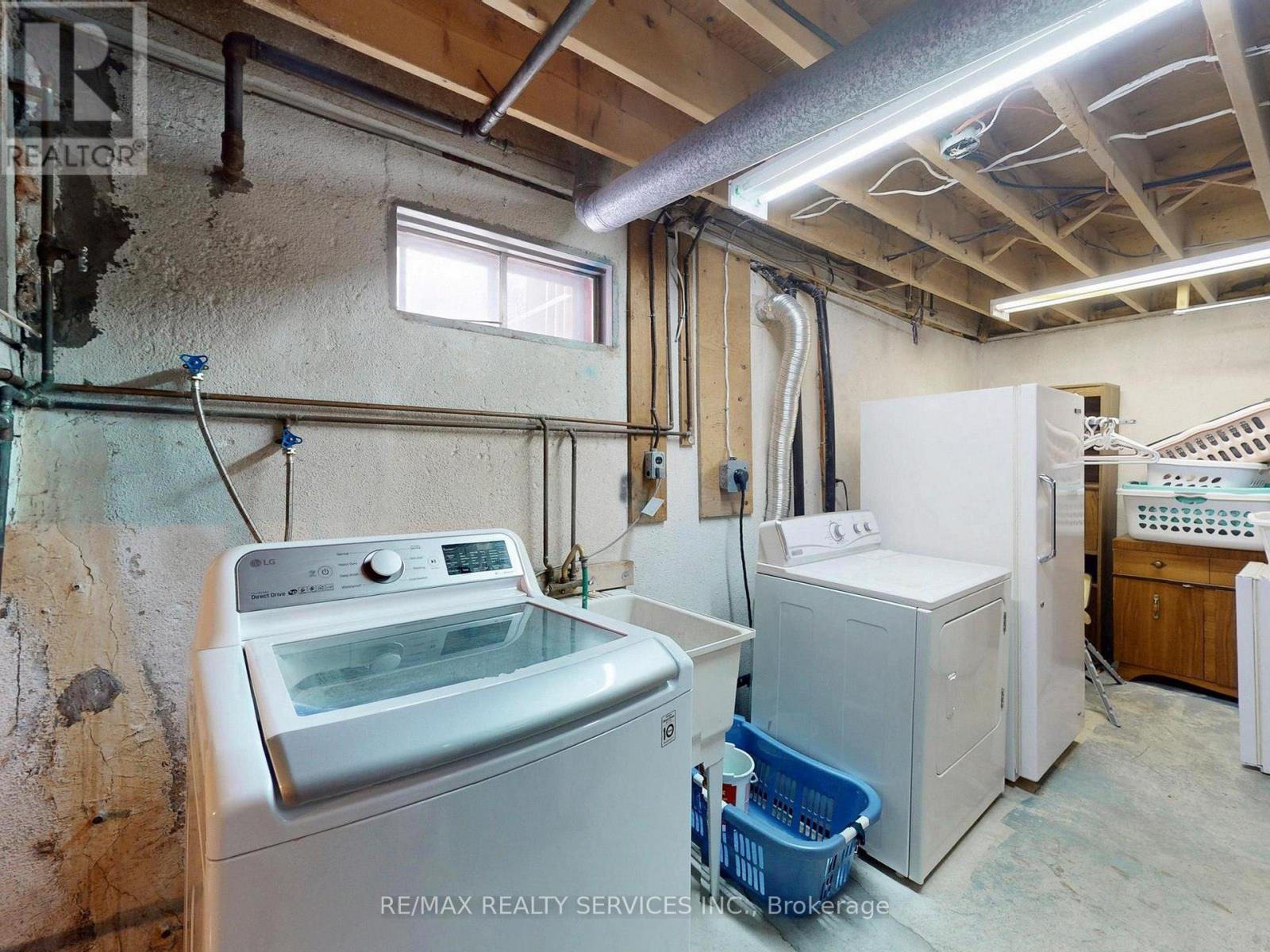 16 Grassington Crescent, Brampton (Northgate), Ontario  L6S 1Z6 - Photo 44 - W12886772