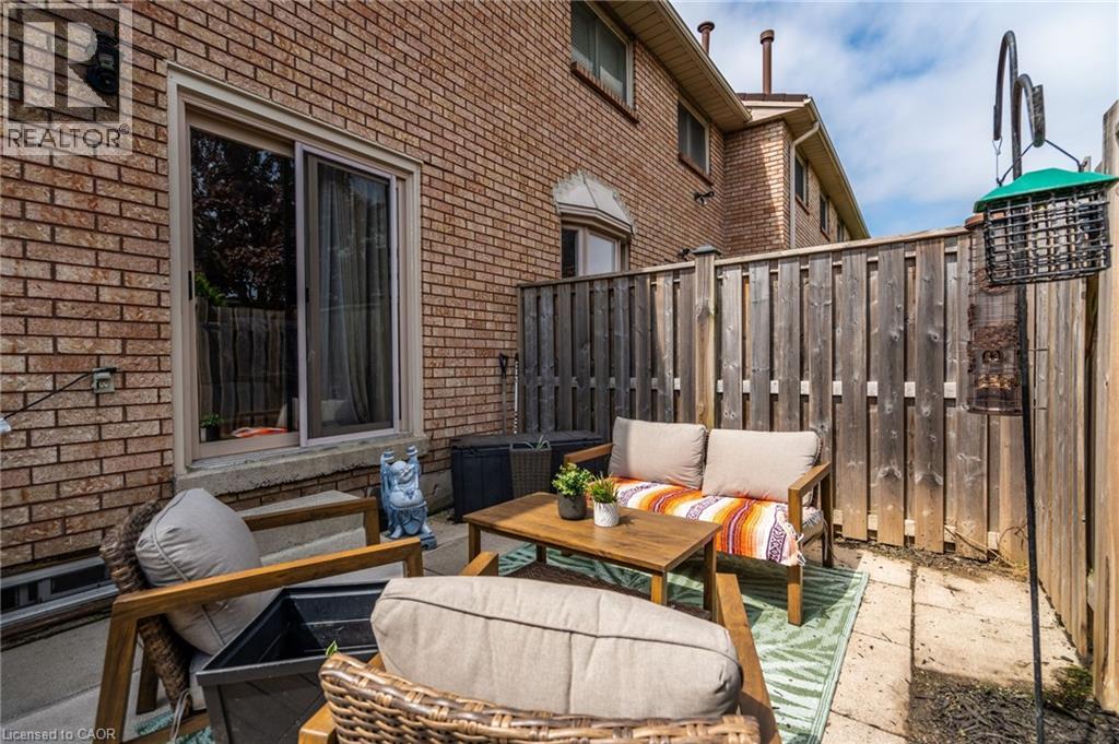 391 Stone Church Road E Unit# 63, Hamilton, Ontario  L9B 2H3 - Photo 39 - 40799178