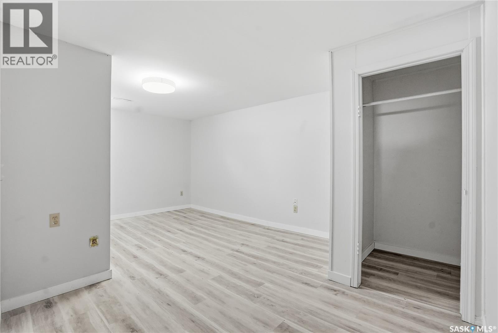 1501 Wiggins Avenue S, Saskatoon, Saskatchewan  S7H 2J7 - Photo 27 - SK030497