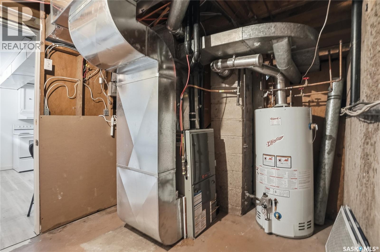 1501 Wiggins Avenue S, Saskatoon, Saskatchewan  S7H 2J7 - Photo 35 - SK030497