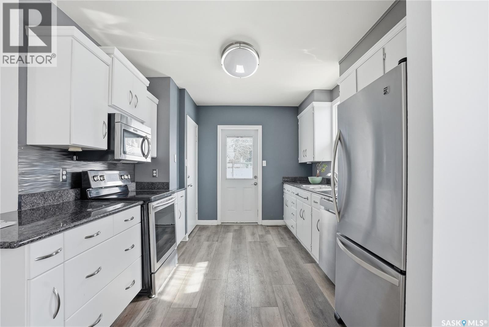 1501 Wiggins Avenue S, Saskatoon, Saskatchewan  S7H 2J7 - Photo 4 - SK030497