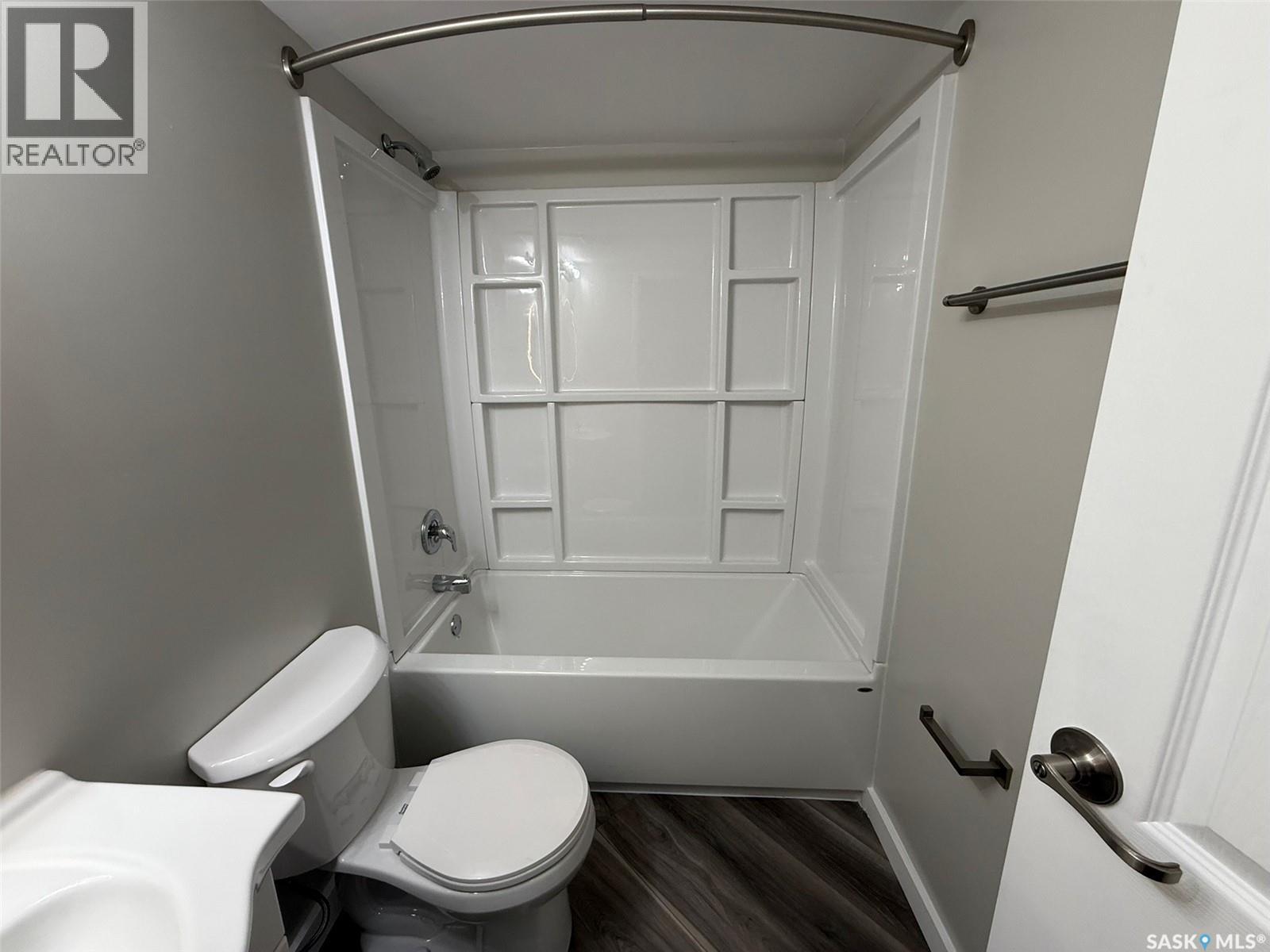 101 1822 Eaglesham Avenue, Weyburn, Saskatchewan  S4T 2R1 - Photo 11 - SK030480