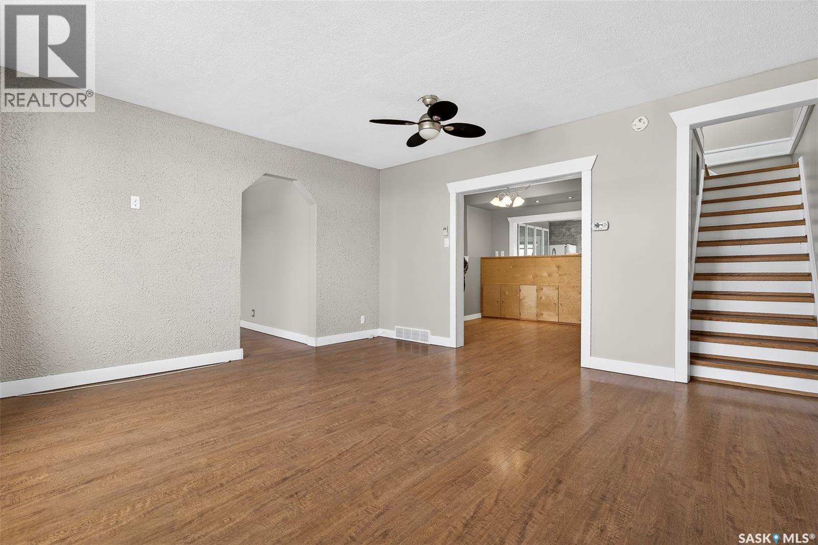 1037 Lillooet Street W, Moose Jaw, Saskatchewan  S6H 4Z9 - Photo 10 - SK030437