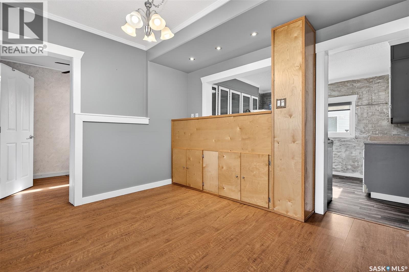 1037 Lillooet Street W, Moose Jaw, Saskatchewan  S6H 4Z9 - Photo 11 - SK030437