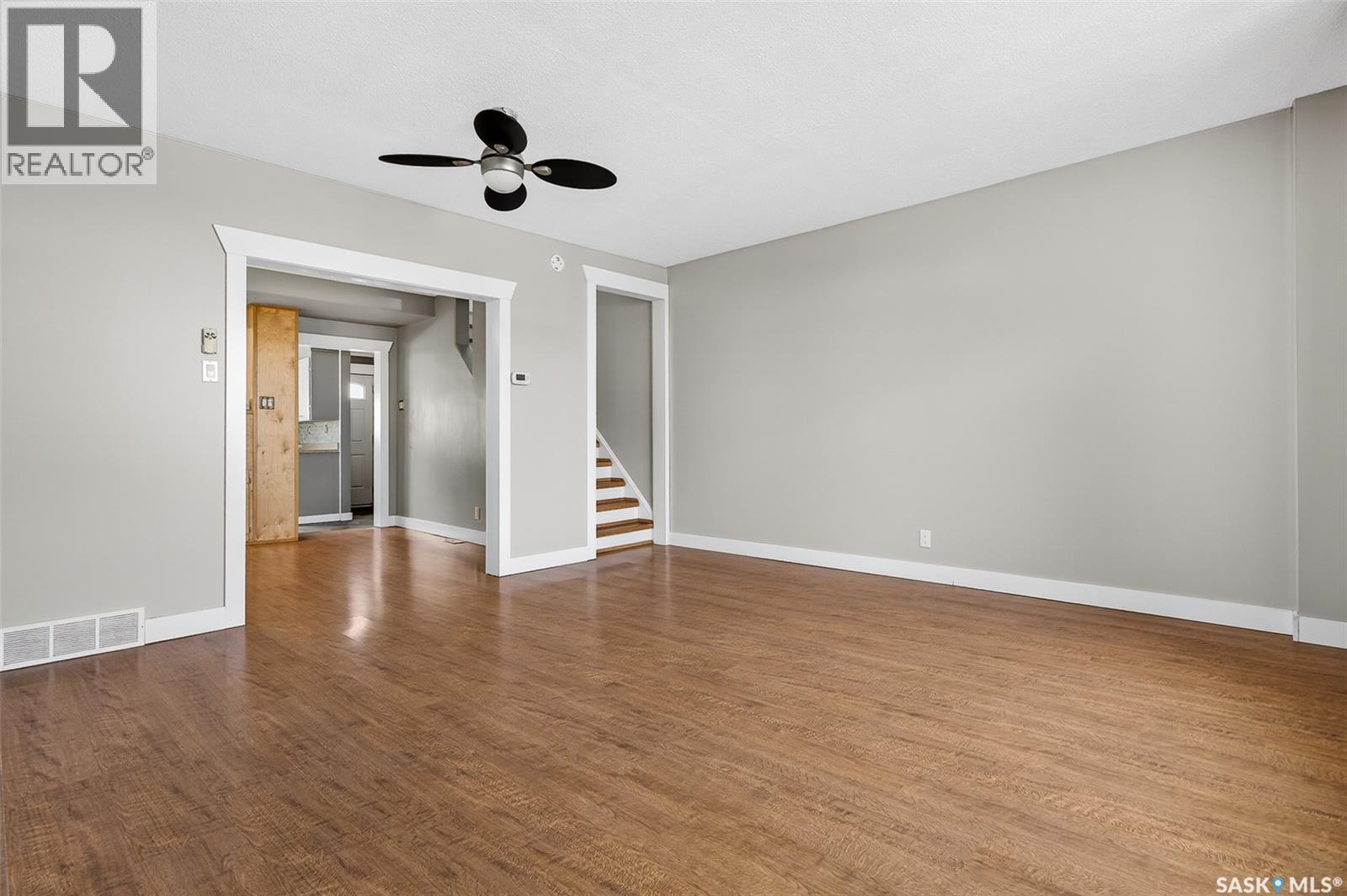 1037 Lillooet Street W, Moose Jaw, Saskatchewan  S6H 4Z9 - Photo 13 - SK030437