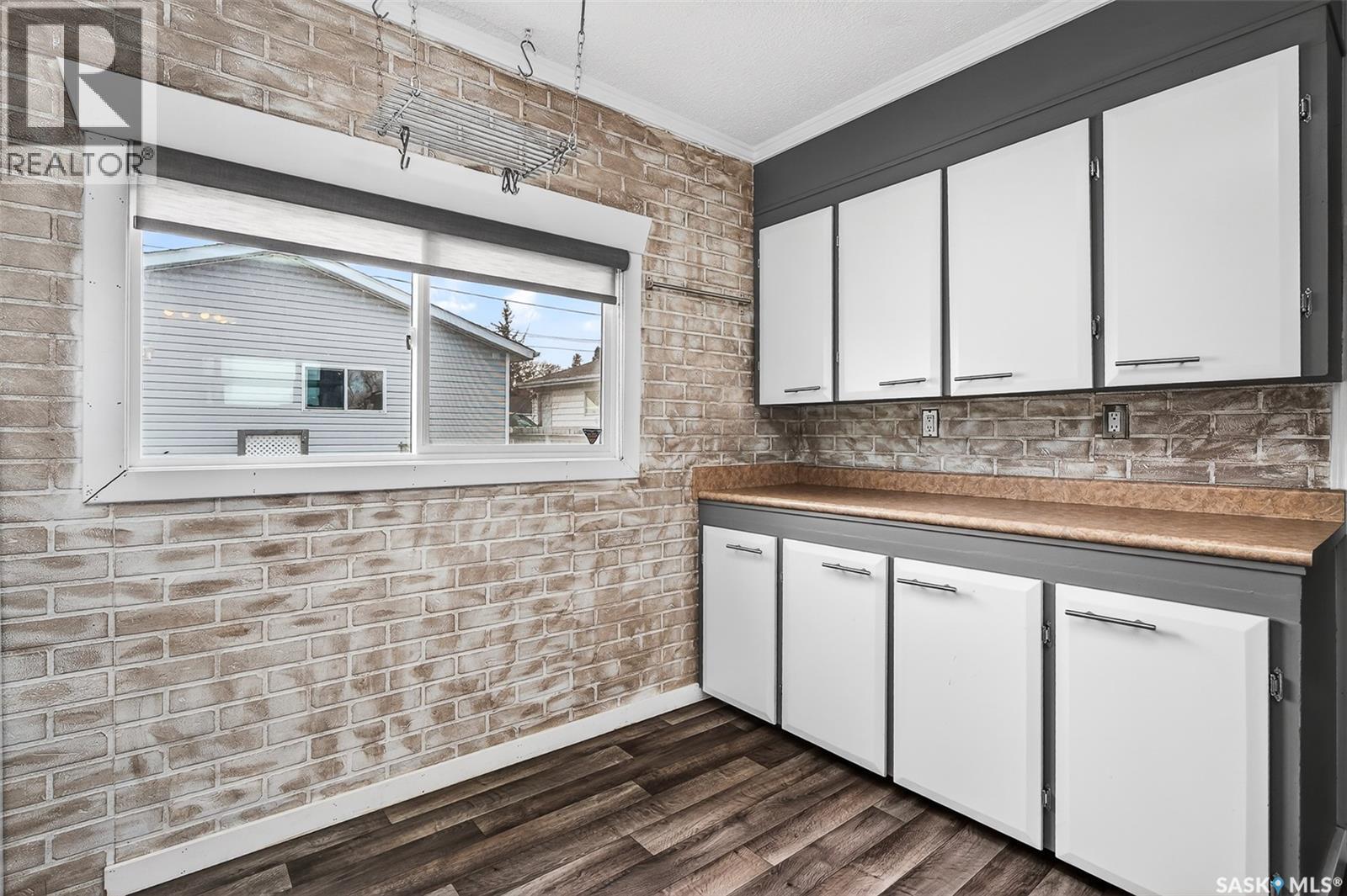 1037 Lillooet Street W, Moose Jaw, Saskatchewan  S6H 4Z9 - Photo 18 - SK030437