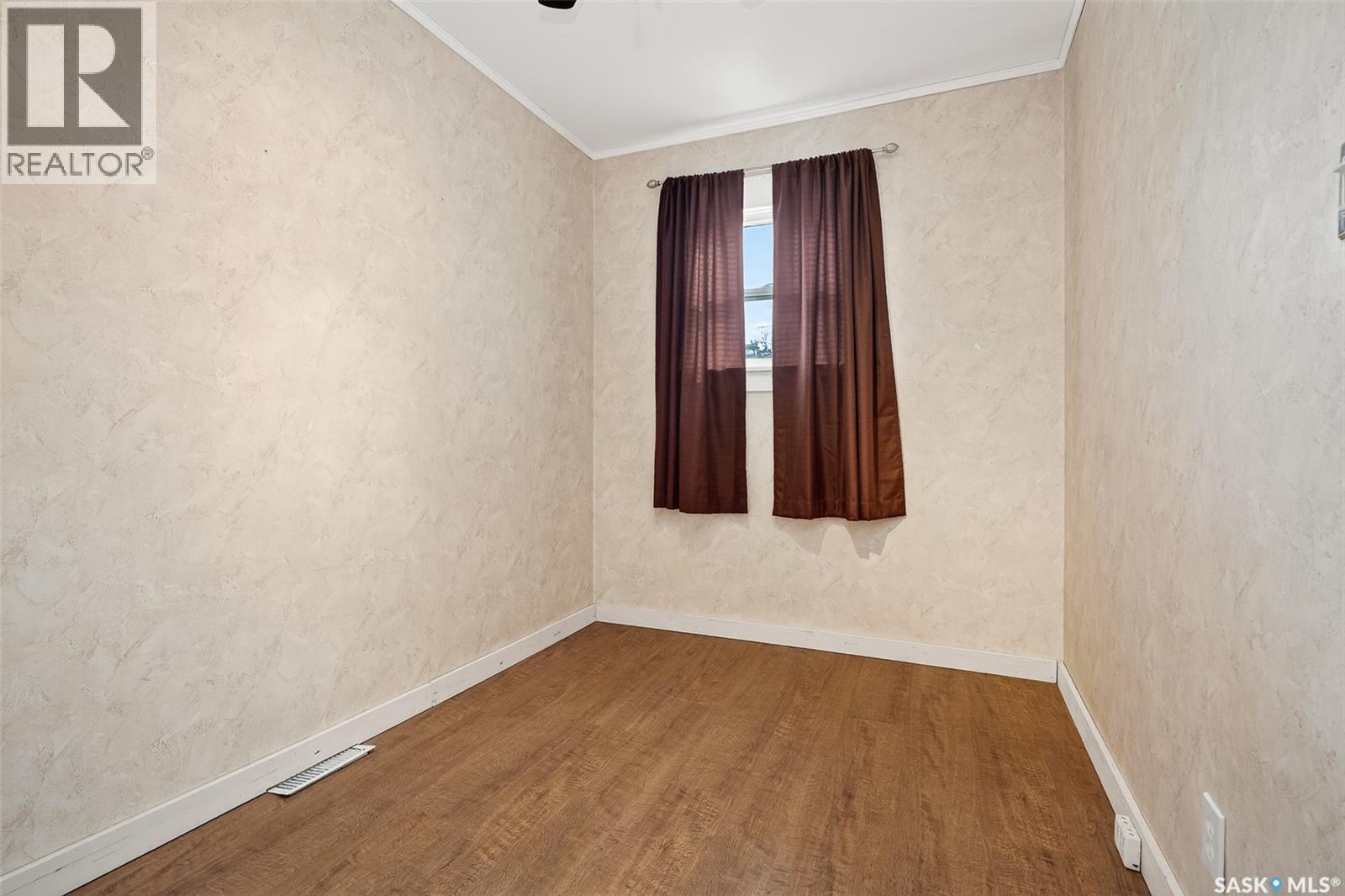 1037 Lillooet Street W, Moose Jaw, Saskatchewan  S6H 4Z9 - Photo 20 - SK030437