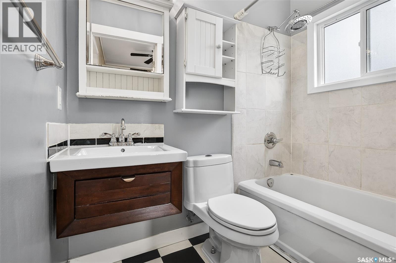 1037 Lillooet Street W, Moose Jaw, Saskatchewan  S6H 4Z9 - Photo 21 - SK030437