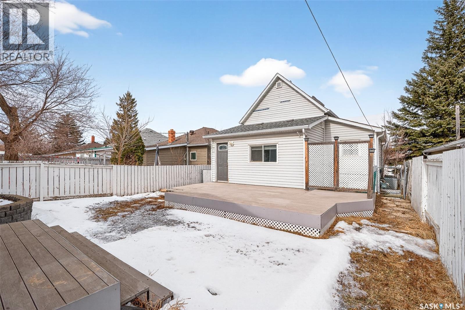 1037 Lillooet Street W, Moose Jaw, Saskatchewan  S6H 4Z9 - Photo 38 - SK030437