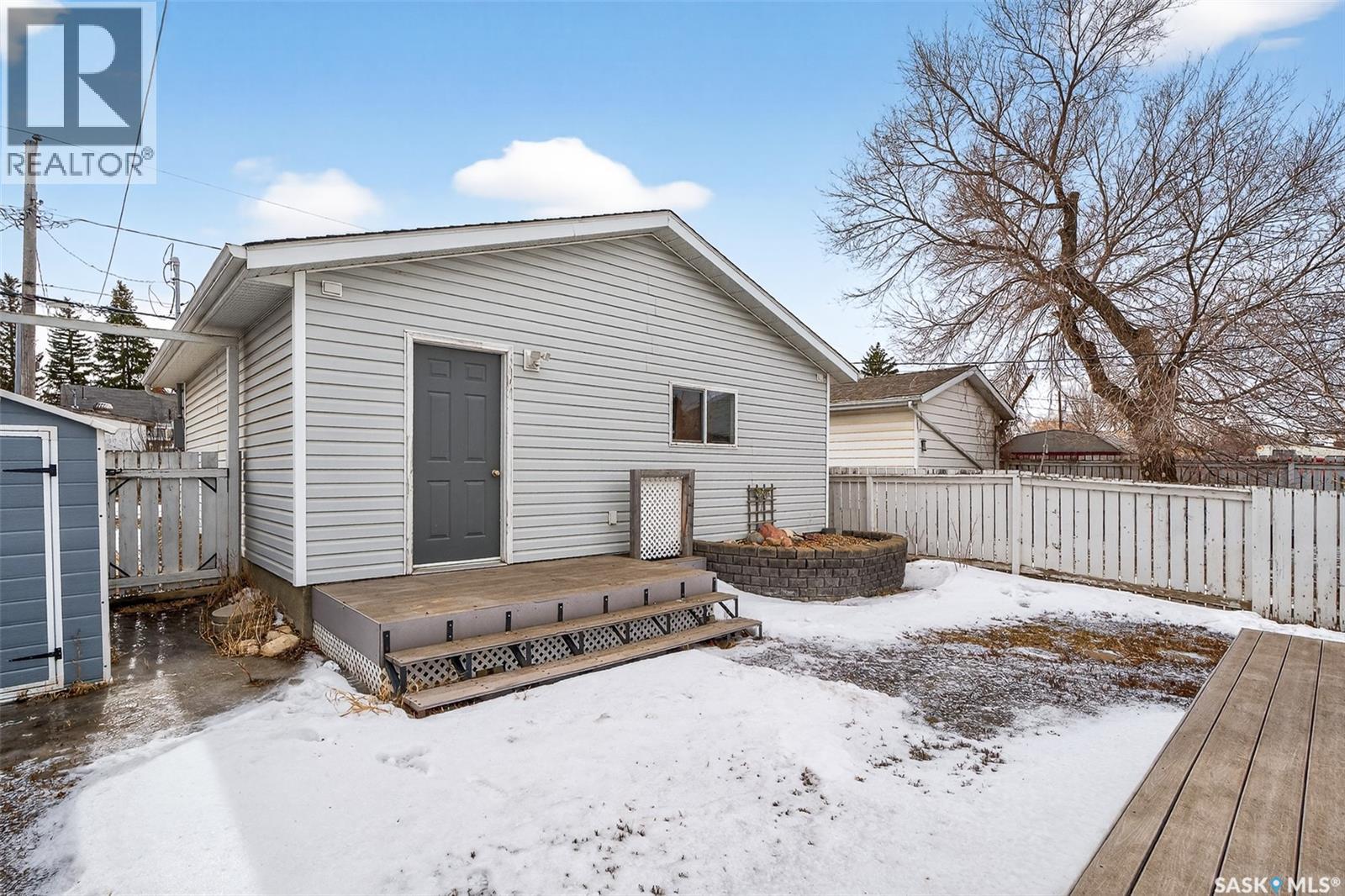 1037 Lillooet Street W, Moose Jaw, Saskatchewan  S6H 4Z9 - Photo 39 - SK030437