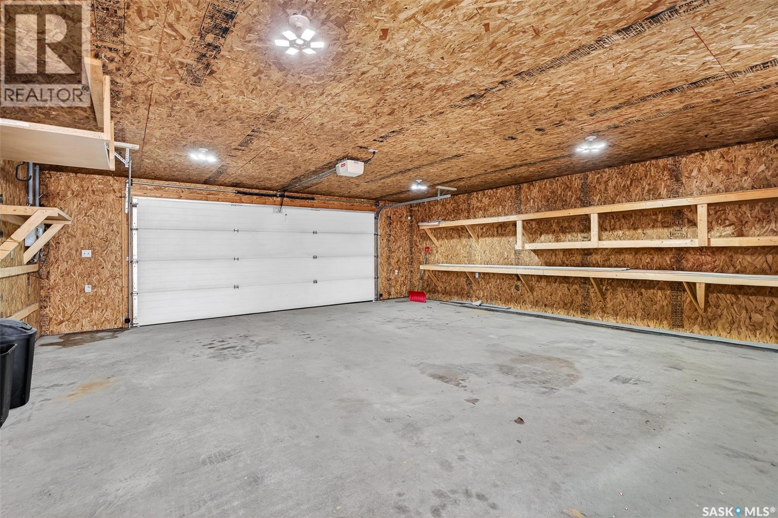 1037 Lillooet Street W, Moose Jaw, Saskatchewan  S6H 4Z9 - Photo 41 - SK030437