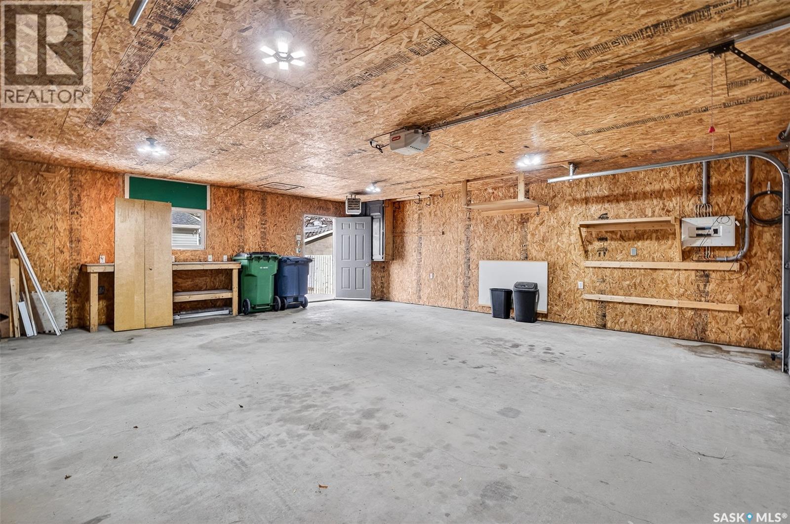 1037 Lillooet Street W, Moose Jaw, Saskatchewan  S6H 4Z9 - Photo 42 - SK030437