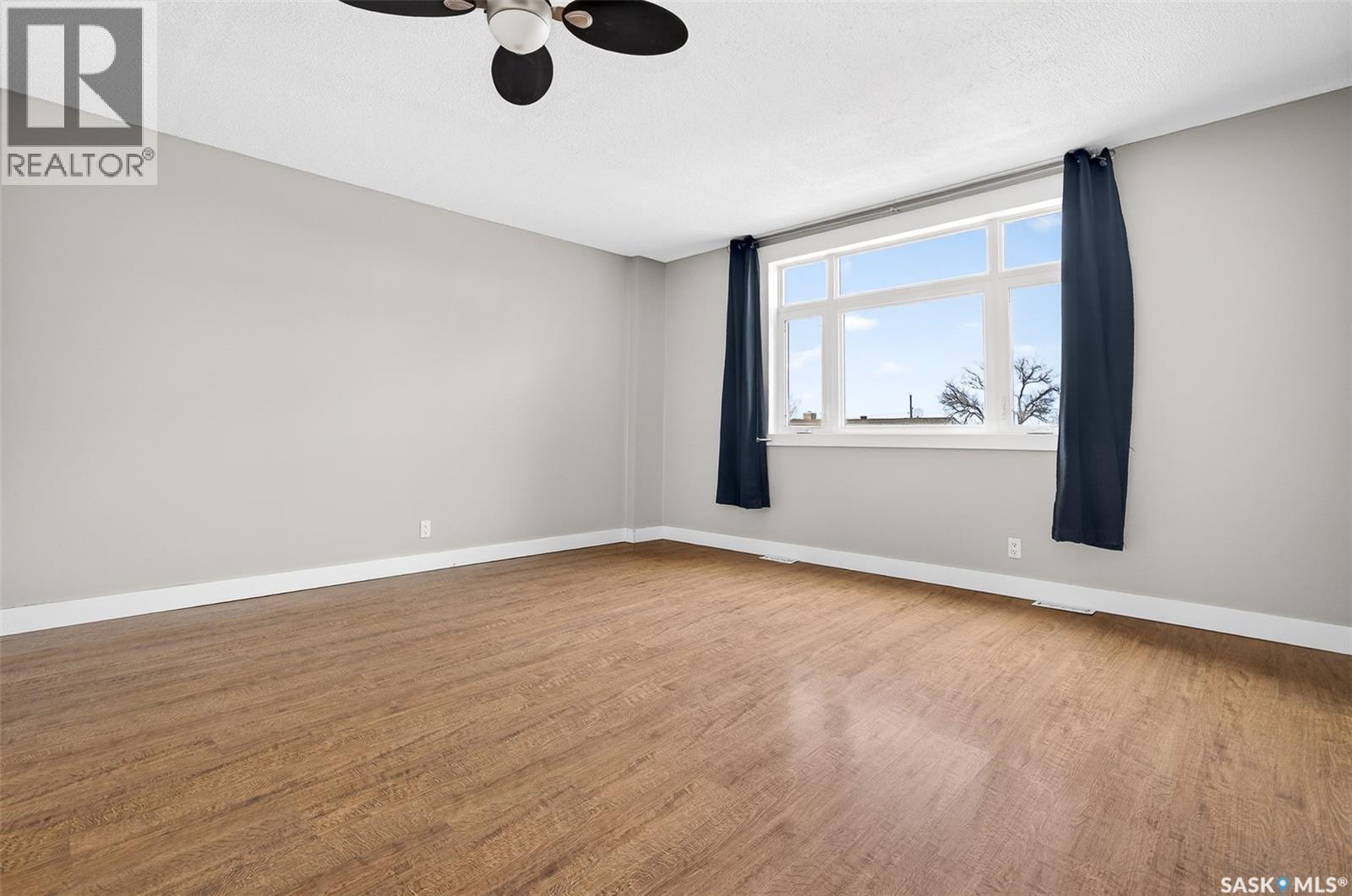 1037 Lillooet Street W, Moose Jaw, Saskatchewan  S6H 4Z9 - Photo 6 - SK030437