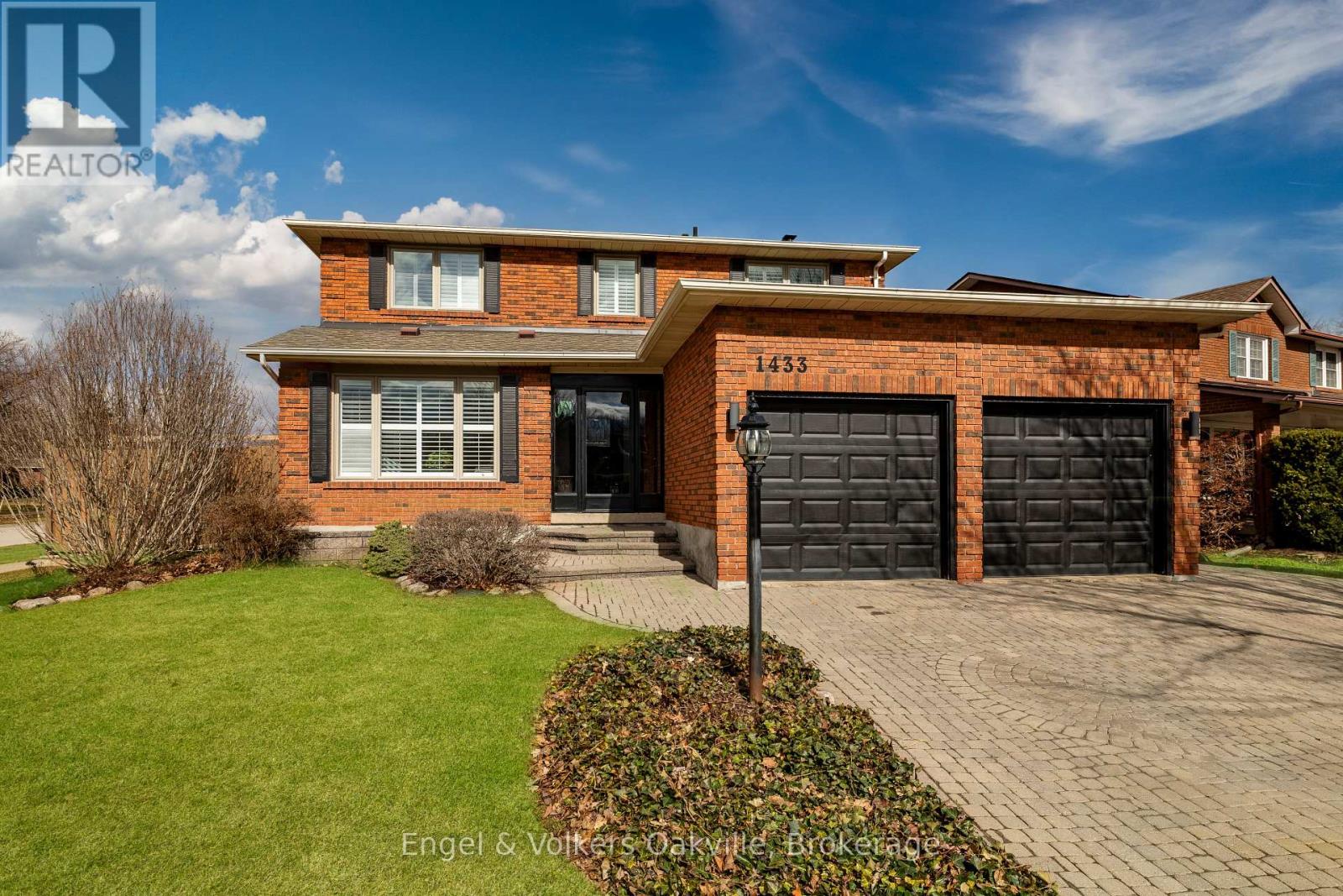1433 Kathleen Crescent, Oakville (Fa Falgarwood), Ontario  L6H 2G6 - Photo 40 - W12886298