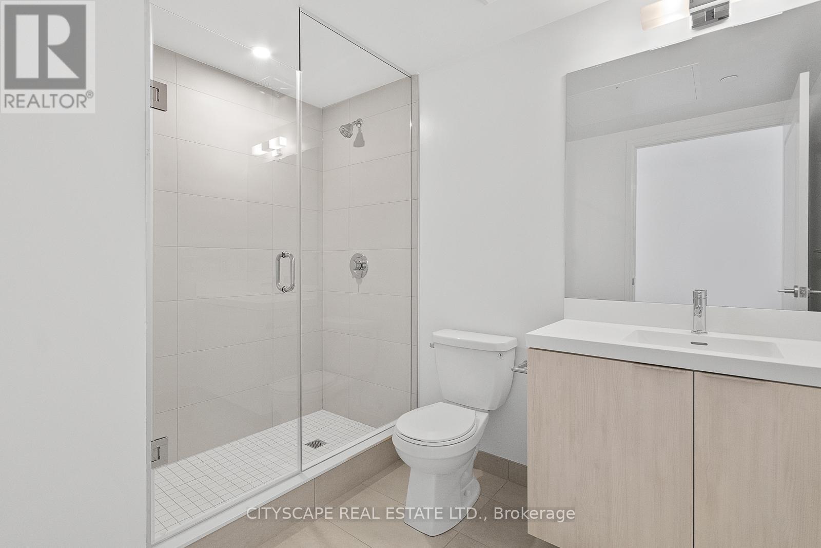 1605 - 8 Widmer Street, Toronto, Ontario  M5E 2E7 - Photo 8 - C12883688