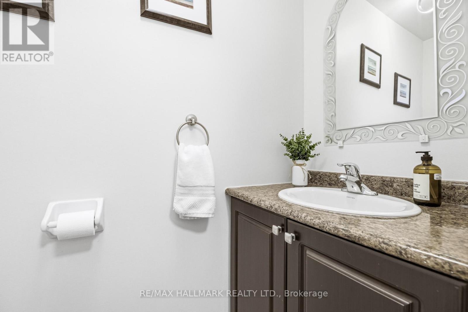 71 Robinson Crescent, Whitby, Ontario  L1N 6W6 - Photo 17 - E12860012