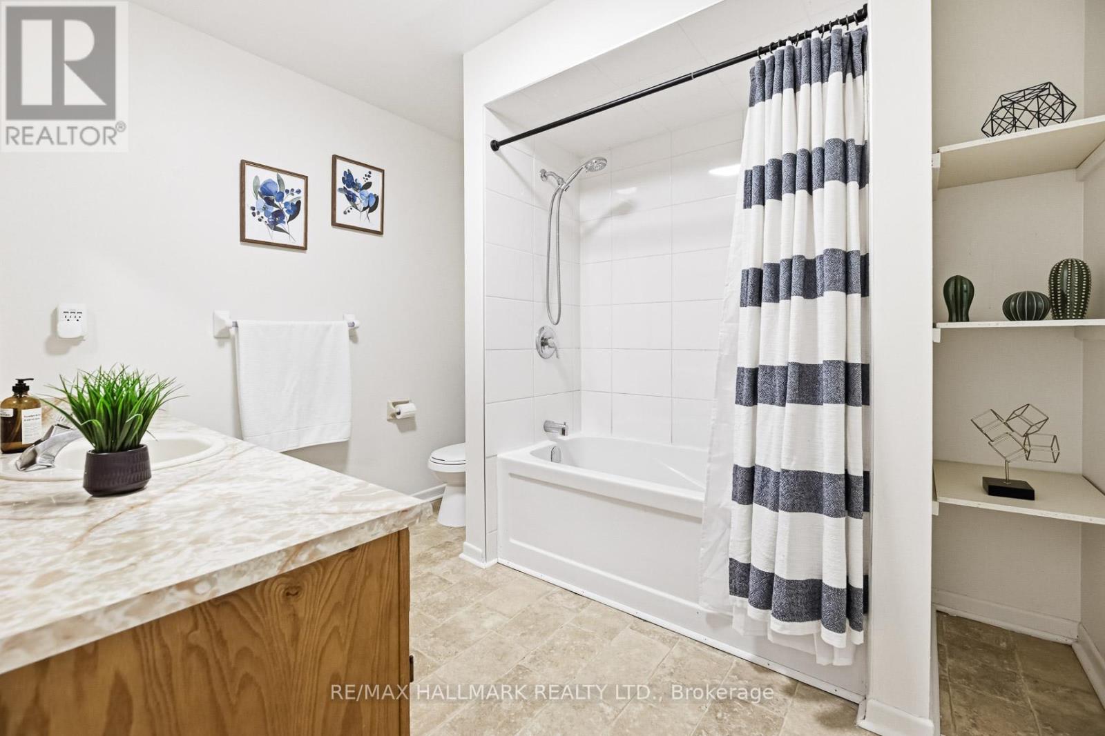 71 Robinson Crescent, Whitby, Ontario  L1N 6W6 - Photo 27 - E12860012