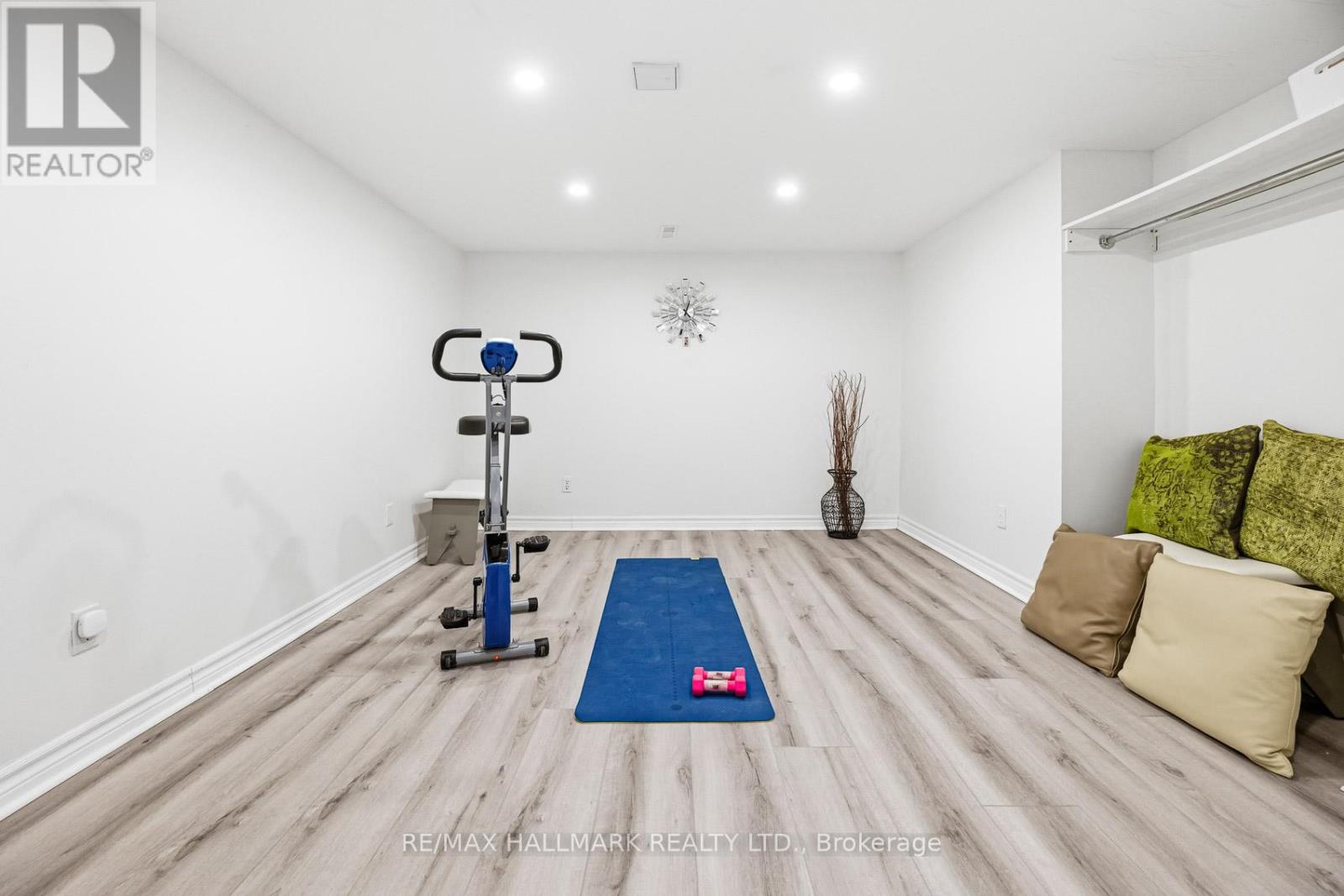 71 Robinson Crescent, Whitby, Ontario  L1N 6W6 - Photo 32 - E12860012