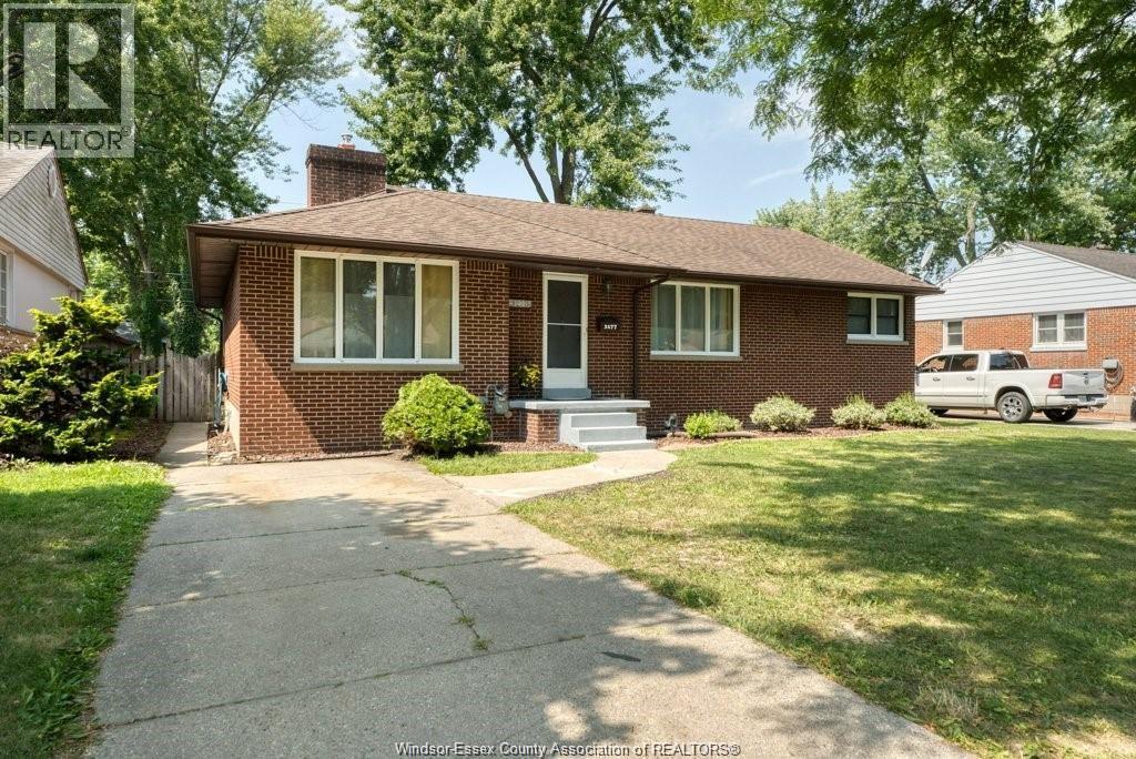 MLS# 26005419: 3277 DOMINION, Windsor, Canada