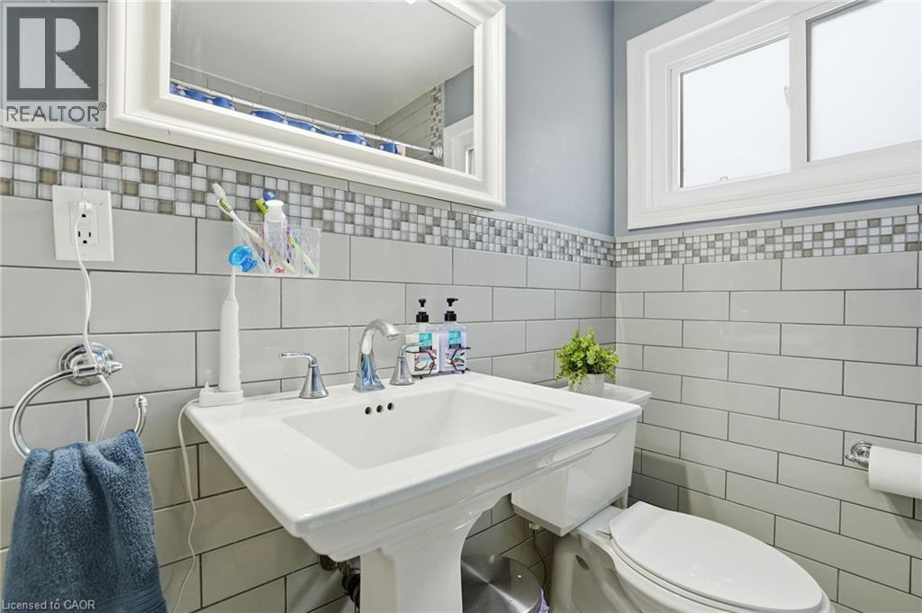 7 Piott Court, Stoney Creek, Ontario  L8G 2W2 - Photo 19 - 40805677