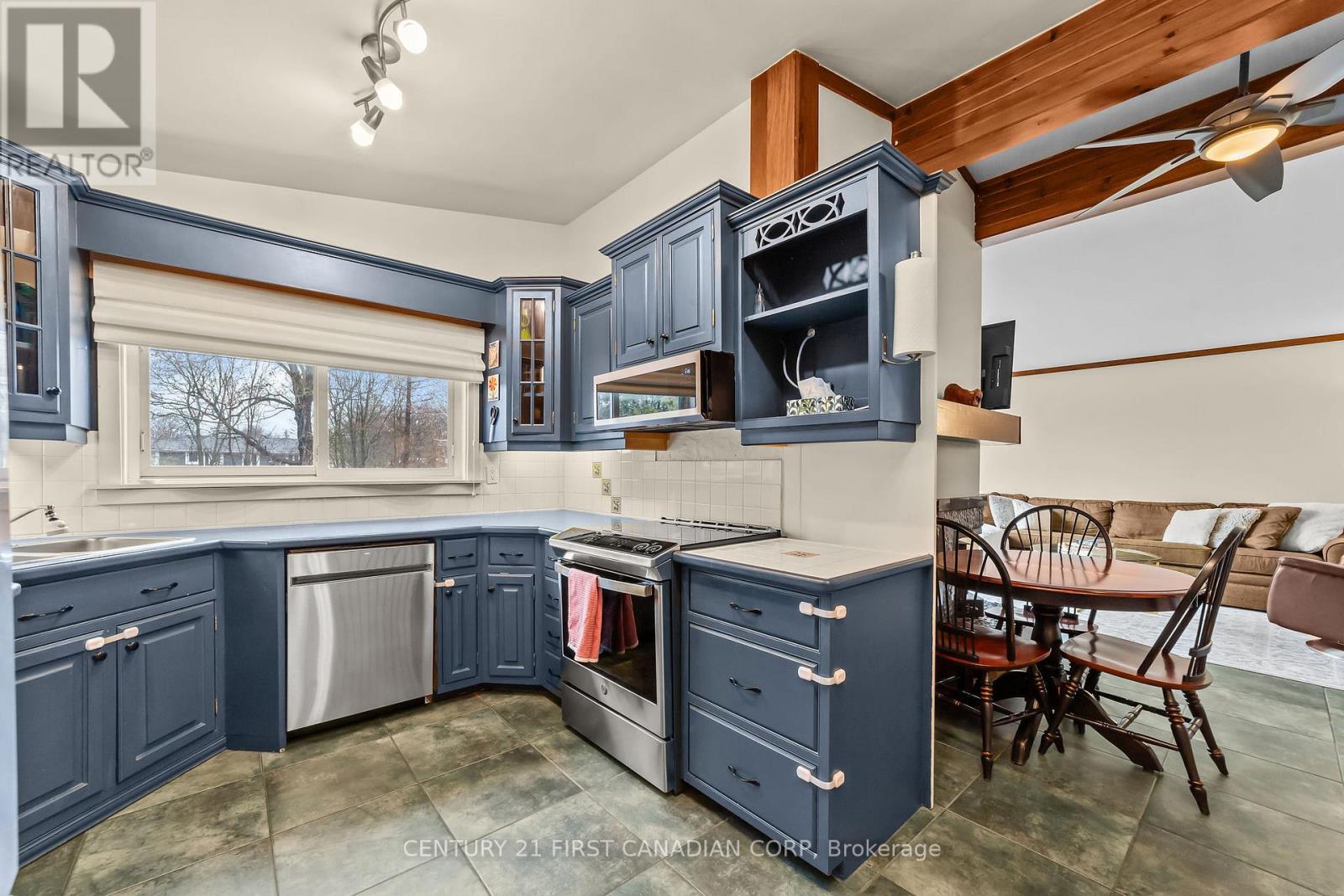 Photo 10 of 36 for 381 Hyde Park Road