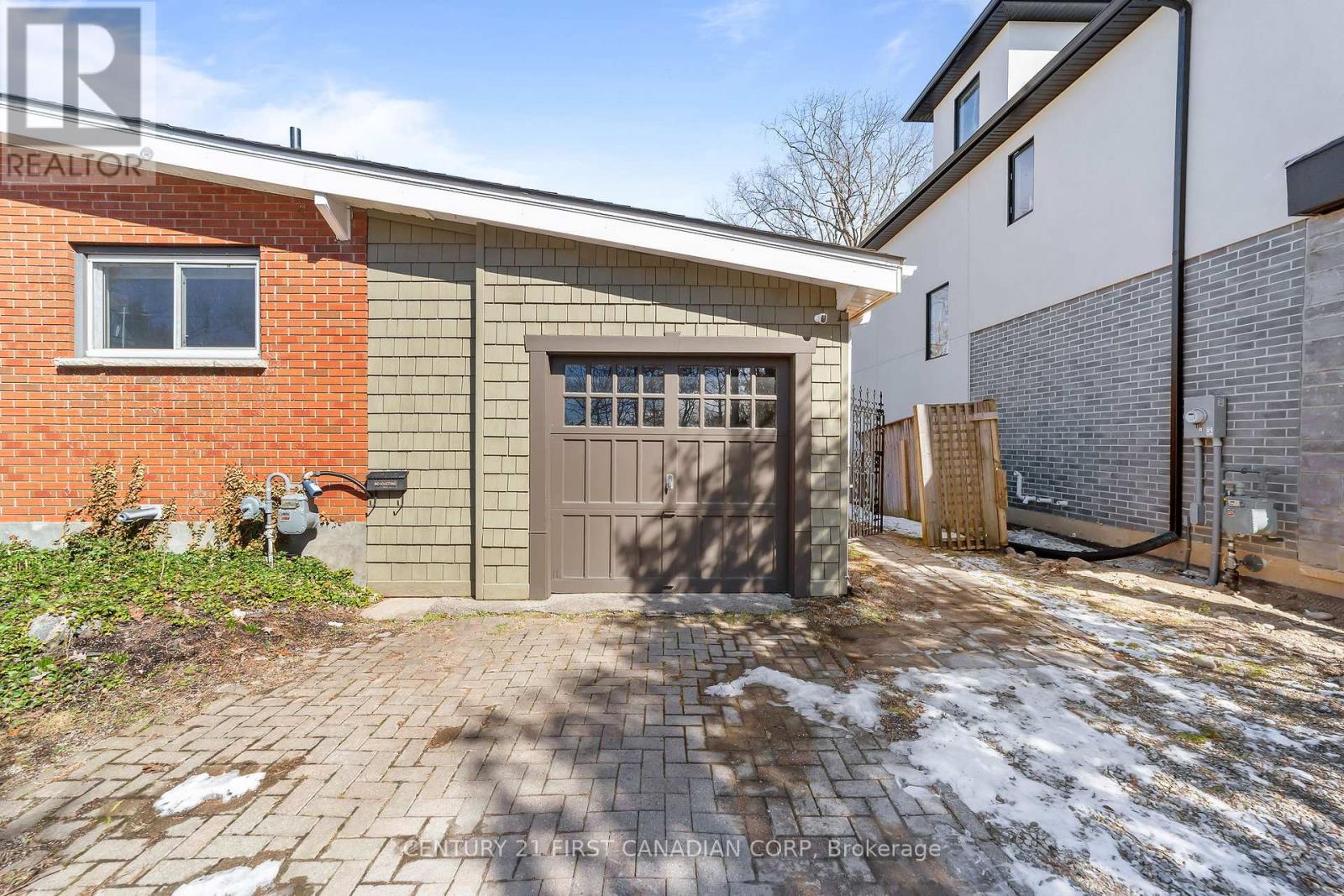 Photo 24 of 36 for 381 Hyde Park Road