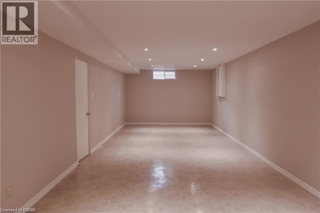 190 Mohawk Avenue, Waterloo, Ontario  N2L 2T3 - Photo 26 - 40812088