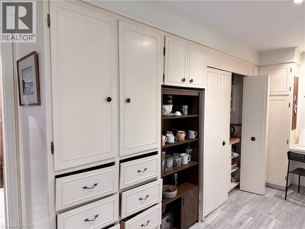 190 Mohawk Avenue, Waterloo, Ontario  N2L 2T3 - Photo 6 - 40812088