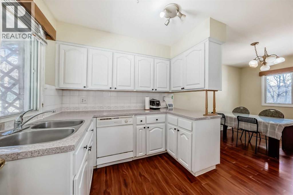 903 40 Street Sw, Calgary, Alberta  T3C 1W4 - Photo 6 - A2293634