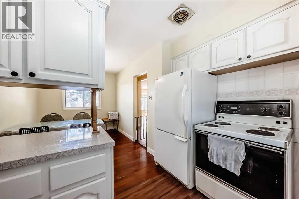 903 40 Street Sw, Calgary, Alberta  T3C 1W4 - Photo 7 - A2293634