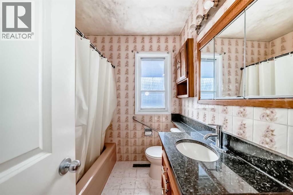 903 40 Street Sw, Calgary, Alberta  T3C 1W4 - Photo 18 - A2293634