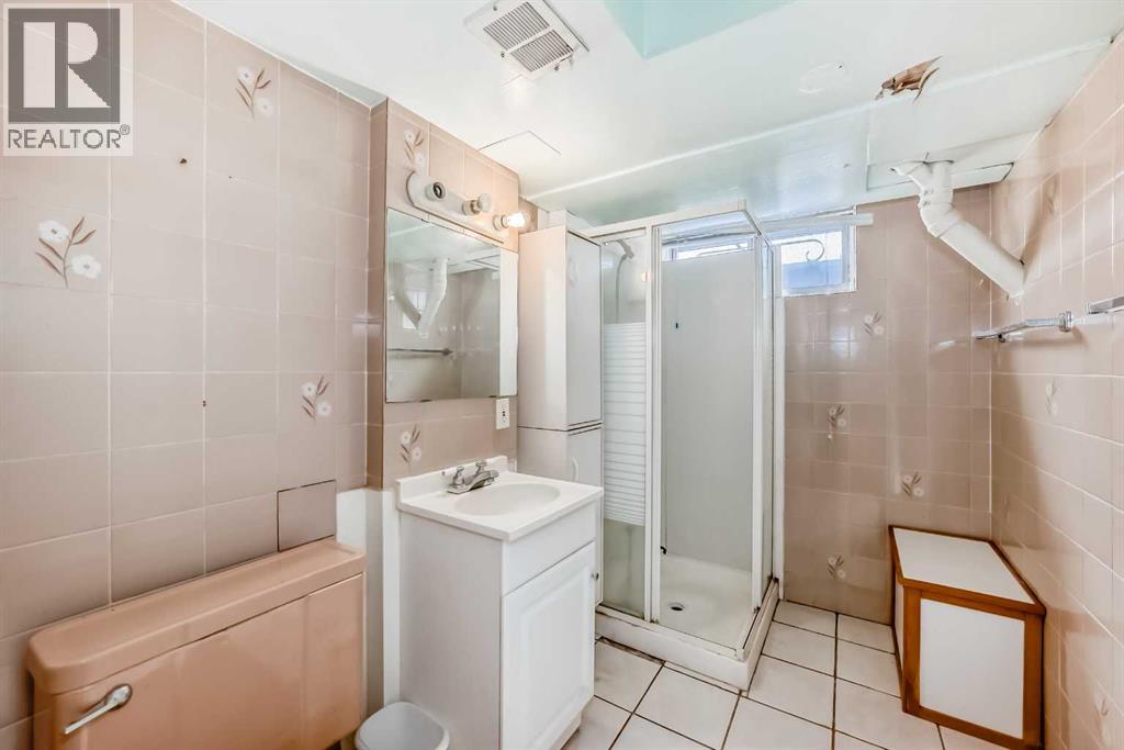 903 40 Street Sw, Calgary, Alberta  T3C 1W4 - Photo 29 - A2293634