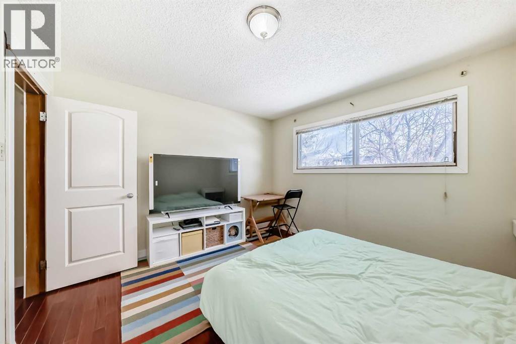 903 40 Street Sw, Calgary, Alberta  T3C 1W4 - Photo 13 - A2293634