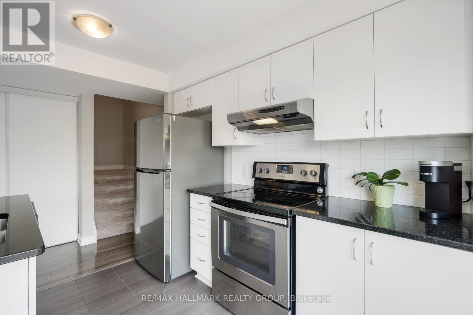 763 Chapman Mills Drive, Ottawa, Ontario  K2J 5X2 - Photo 15 - X12886838