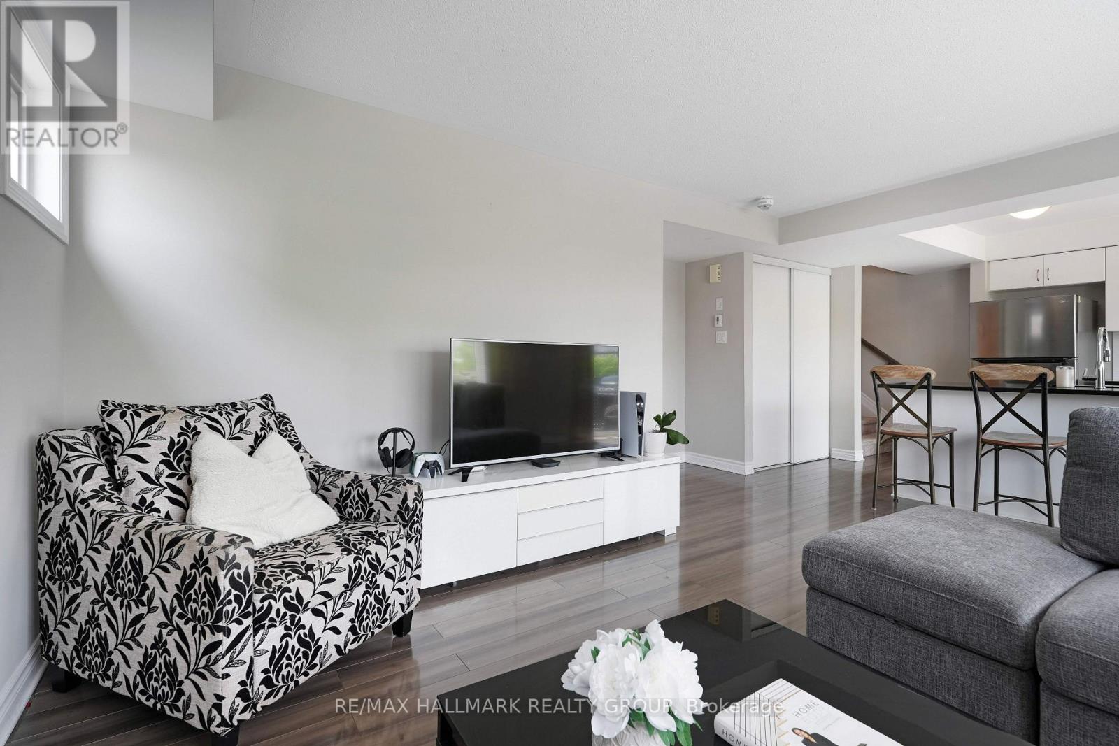 763 Chapman Mills Drive, Ottawa, Ontario  K2J 5X2 - Photo 9 - X12886838