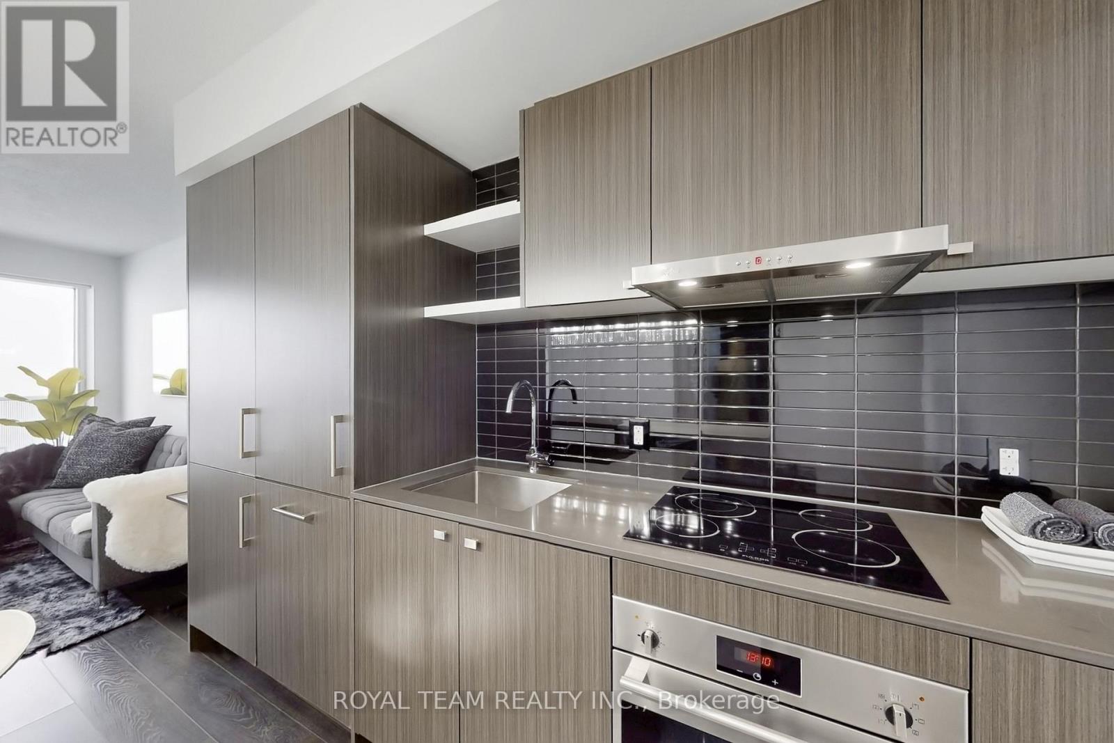 5703 - 88 Harbour Street, Toronto, Ontario  M5J 0C3 - Photo 12 - C12881732