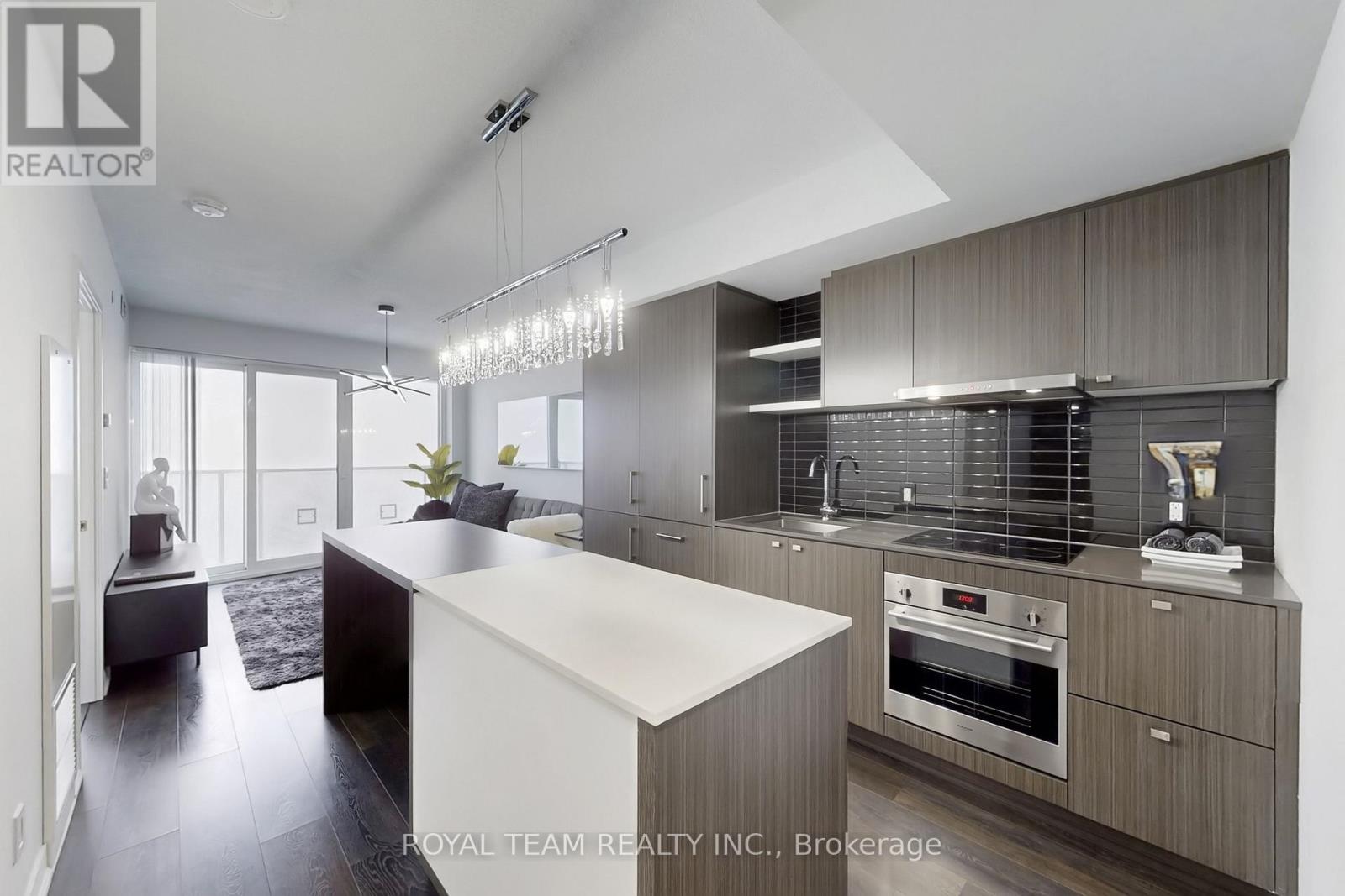 5703 - 88 Harbour Street, Toronto, Ontario  M5J 0C3 - Photo 7 - C12881732