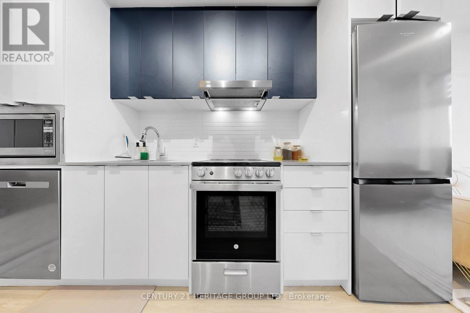 3504 - 30 Upper Mall Way, Vaughan, Ontario  L4J 0L7 - Photo 15 - N12885580