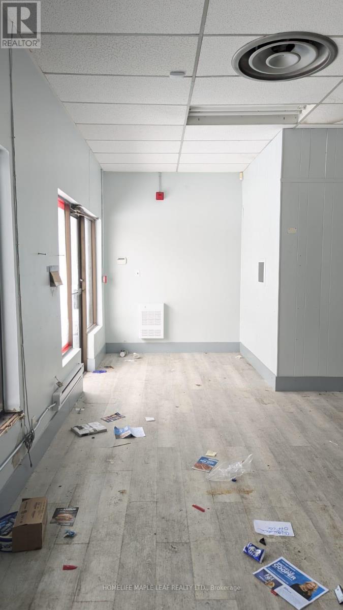 109 Lotherton Pathway, Toronto (Yorkdale-Glen Park), Ontario  M6B 2G6 - Photo 18 - W12629352