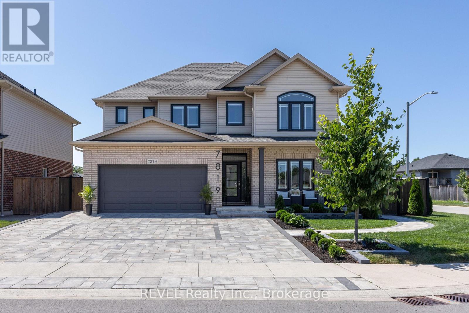 7819 Pender Street, Niagara Falls, Ontario  L2G 0H3 - Photo 3 - X12851108