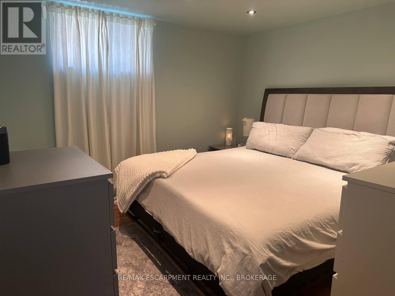 Lower - 253 East 44th Street, Hamilton, Ontario  L8T 3H7 - Photo 10 - X12886666