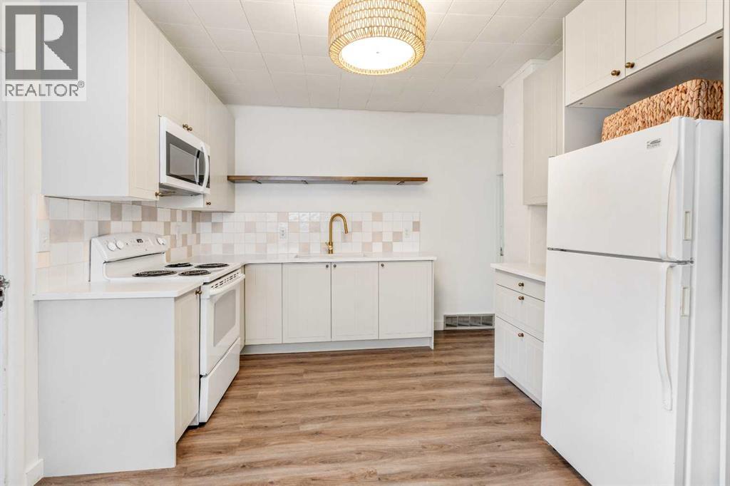 13250 19 Avenue, Blairmore, Alberta  T0K 0E0 - Photo 11 - A2283871