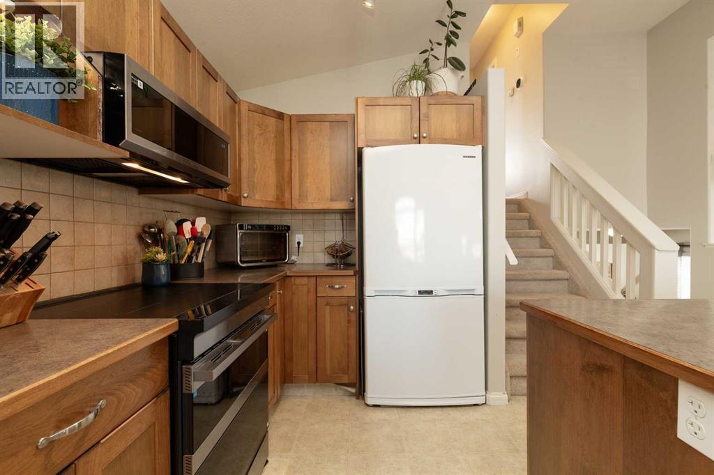 505 Gateway Crescent S, Lethbridge, Alberta  T1K 4X2 - Photo 8 - A2292669