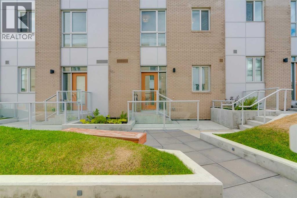 4010 Kovitz Lane Nw, Calgary, Alberta  T3B 6A8 - Photo 1 - A2290326