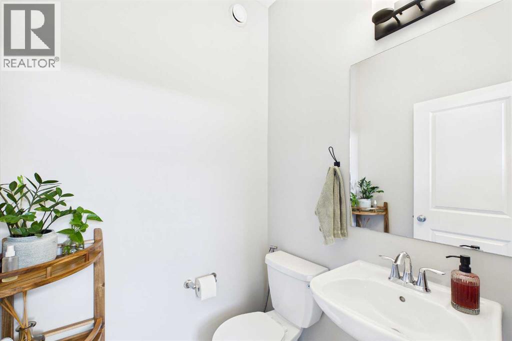 41 Heirloom Crescent Se, Calgary, Alberta  T3M 2B6 - Photo 15 - A2292134