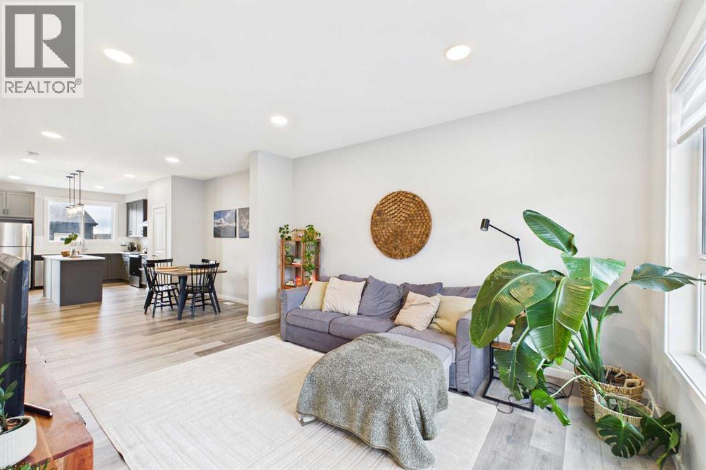 41 Heirloom Crescent Se, Calgary, Alberta  T3M 2B6 - Photo 6 - A2292134