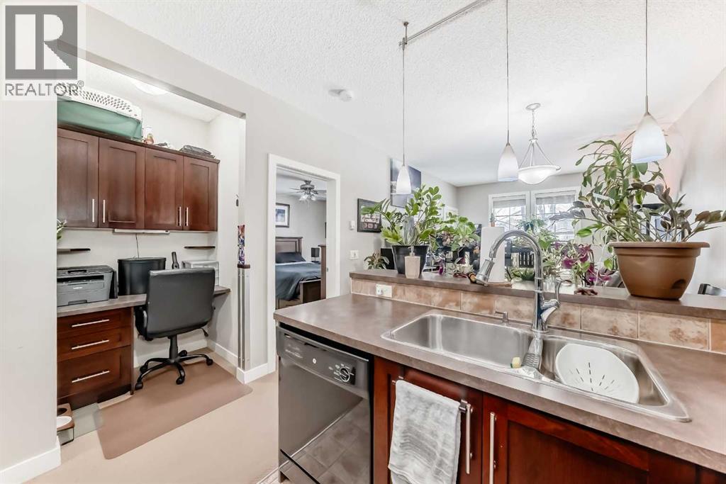 113, 201 Sunset Drive, Cochrane, Alberta  T4C 0H5 - Photo 6 - A2292564