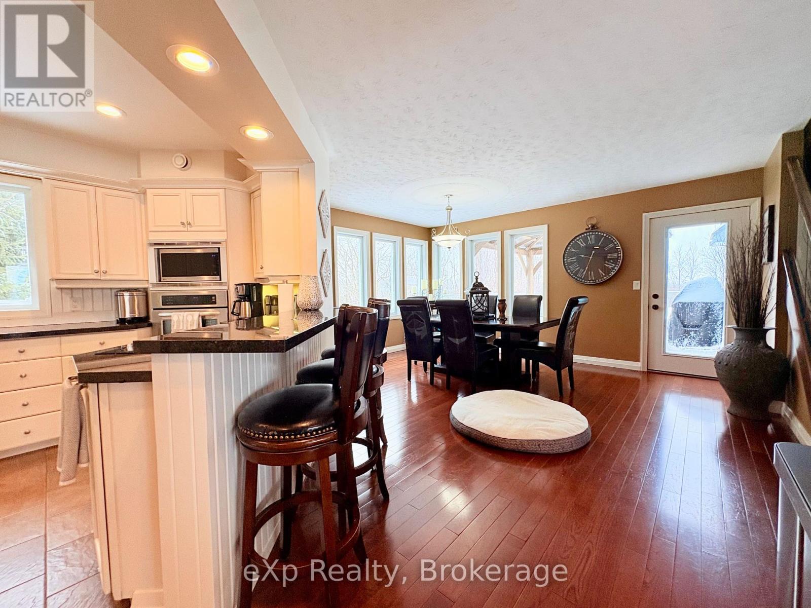 3 Gray Court, South Bruce, Ontario  N0G 2J0 - Photo 12 - X12886792