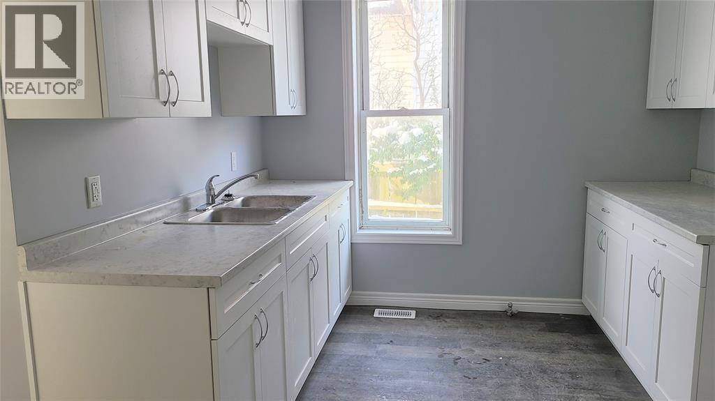 259 Maxwell Street, Sarnia, Ontario  N7T 5C6 - Photo 7 - 26005447